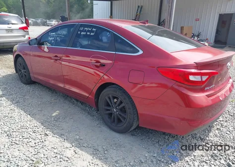 2015 Hyundai Sonata Se z USA, uszkodzony, nr VIN 5NPE24AF1FH145991